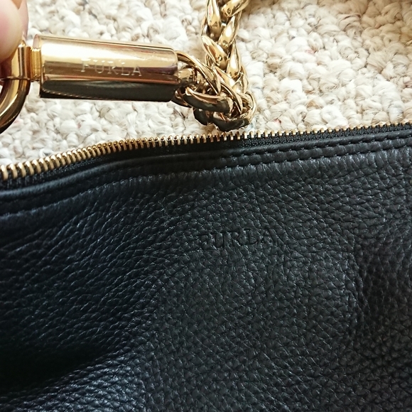 Soft Italian leather Bag with golden chain - Furla - Picture 3 of 5